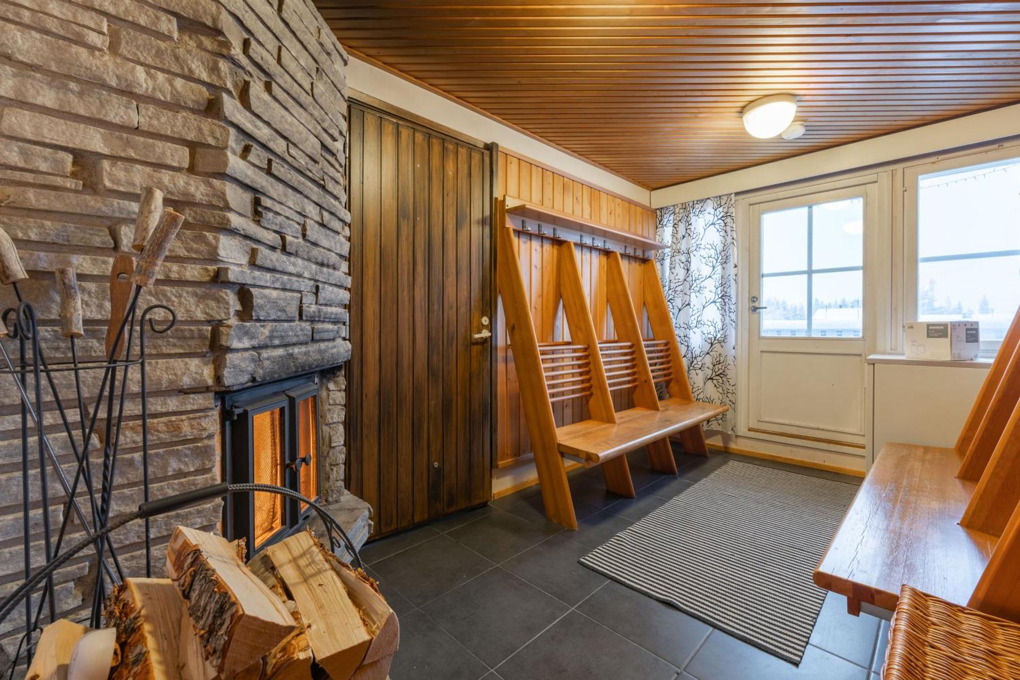 Kuukkeli Saariselkae Inn Екстериор снимка